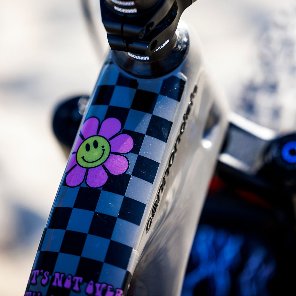 엘라 코놀리 시그니쳐(유광)