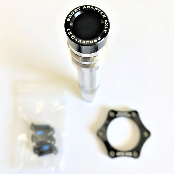 부스트 아답터 뒤